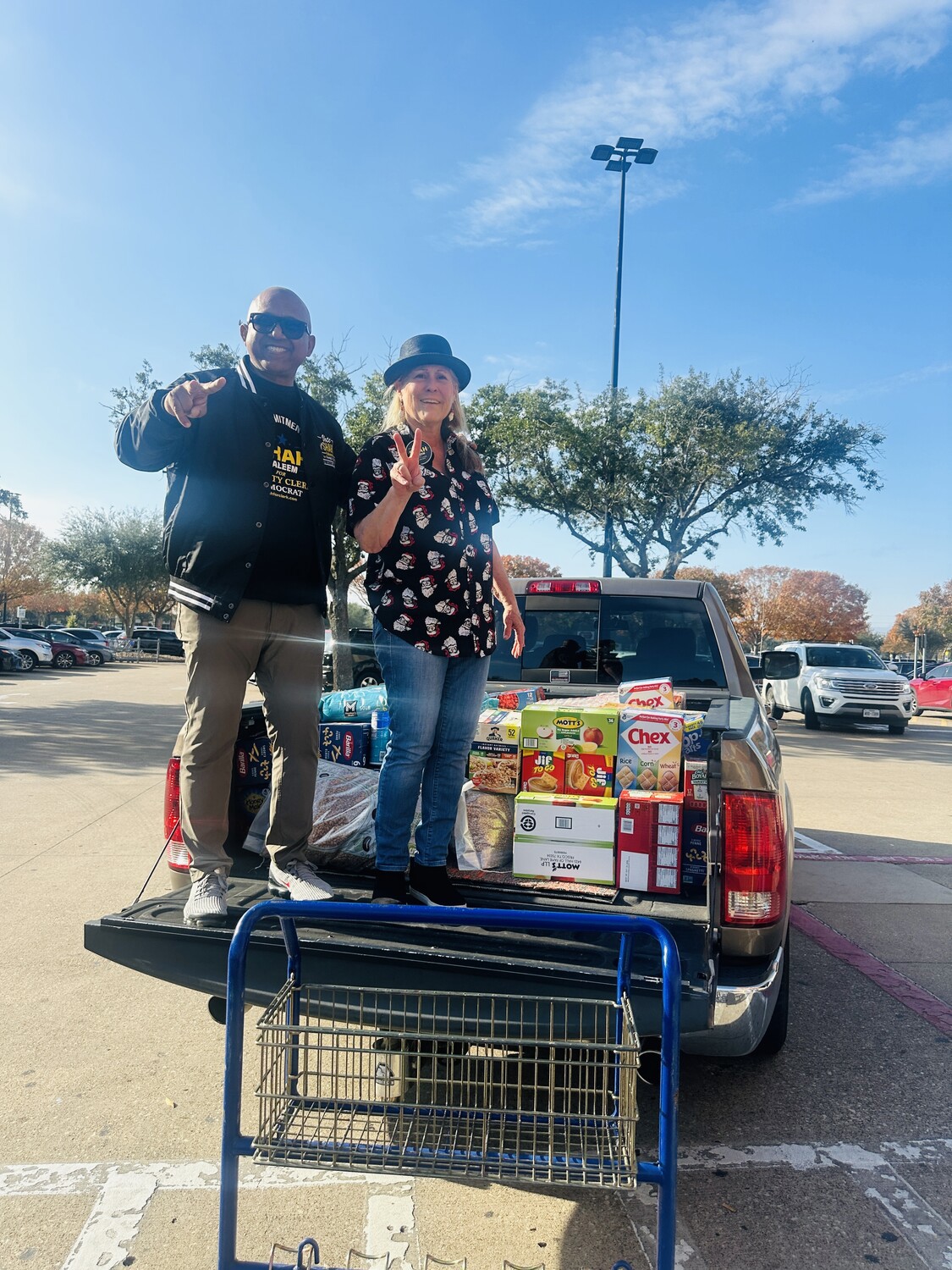 Hosted SHAH & FRIENDS FOOD DRIVE FOR 4 LOCAL PANTRIES