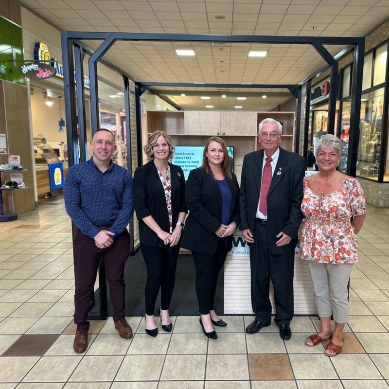 Ribbon cutting for a Worksource Kiosk in the Valley Mall with County Commissioner Kyle Curtis, CEO at South Central Workforce, Amy Martinez, Union Gap Mayor John Hodkinson, and former Yakima Chamber of Commerce Executive Director Verlynn Best.