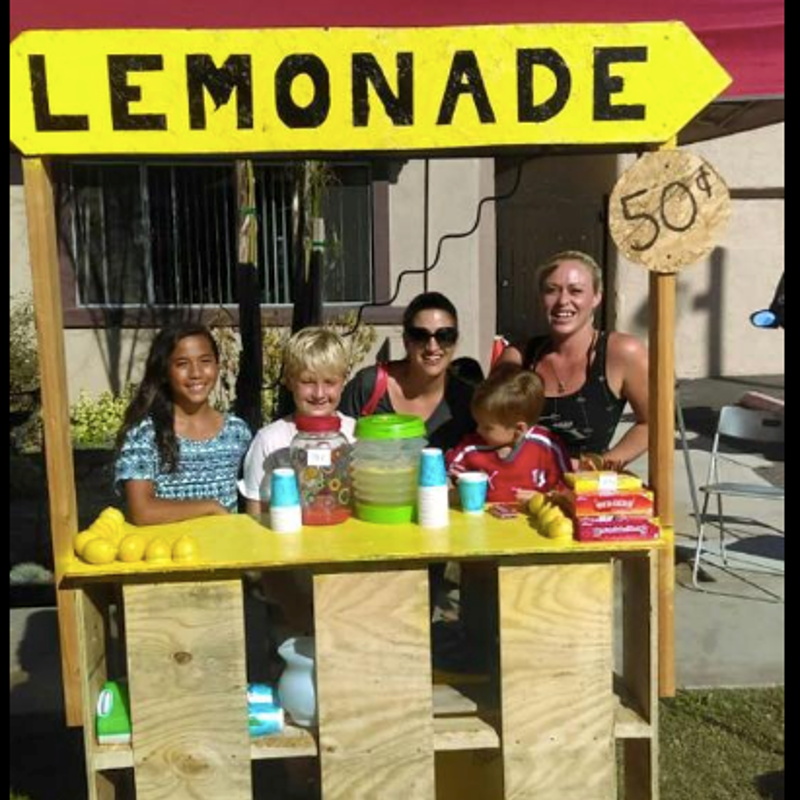 OVSD students and local entrepreneurs on Keelson Street set up their lemonade stand. 