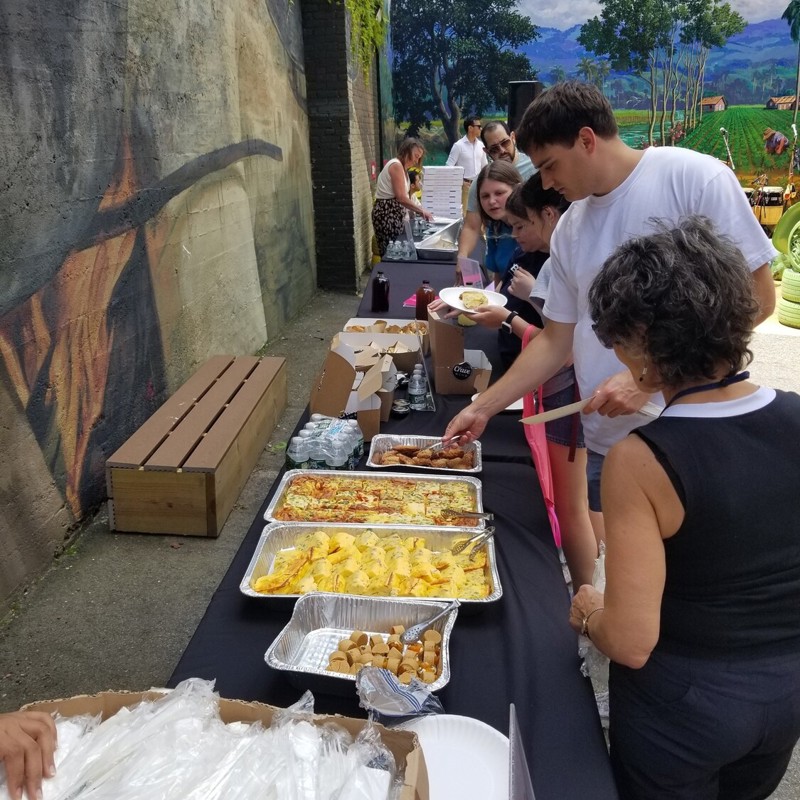 The North Shore CDC's Punto Urban Art Museum Mural and Restaurant Tour in The Point neighborhood